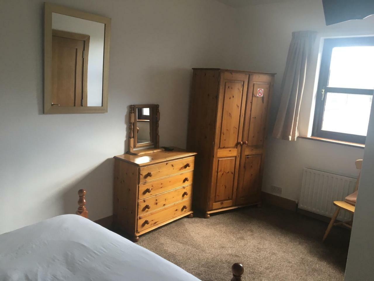 Dalys Accommodation Kilkenny Bagian luar foto