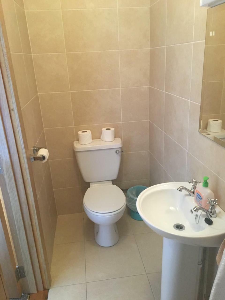 Dalys Accommodation Kilkenny Bagian luar foto