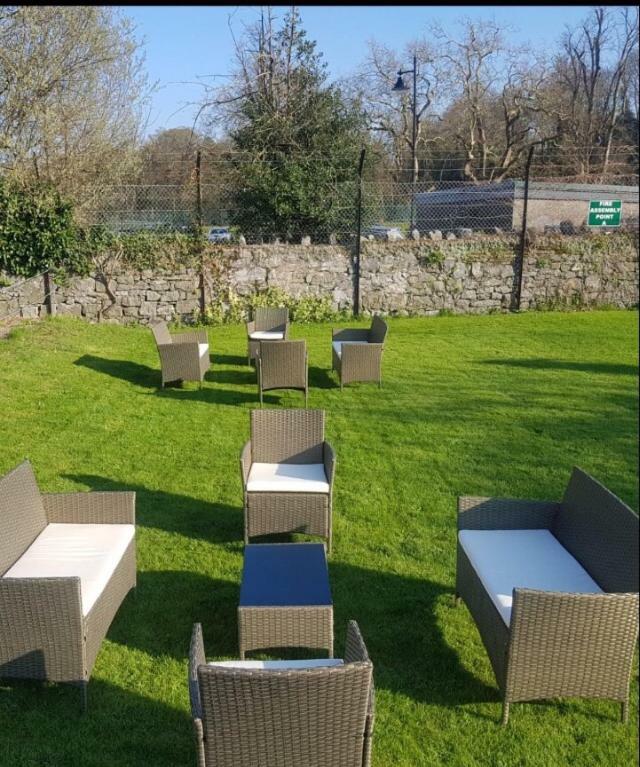 Dalys Accommodation Kilkenny Bagian luar foto
